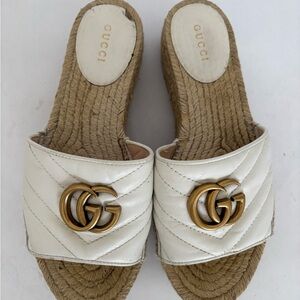 Gucci Women's Cream and Gold Espadrille Slides